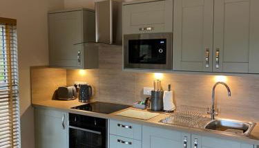 Conker Lodge with Hot Tub - Foto 5, stove, pet friendly, toaster