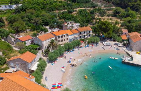 2 Bedroom Lovely Apartment In Osobljava - Foto 17