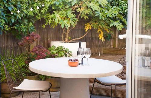 Walking distance to racecourse and city centre - Foto 17