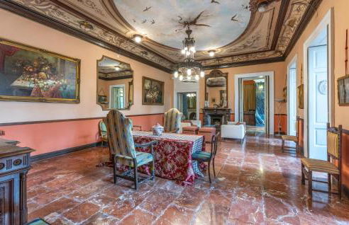 3 Bedroom Beautiful Home In Salerno - Foto 20