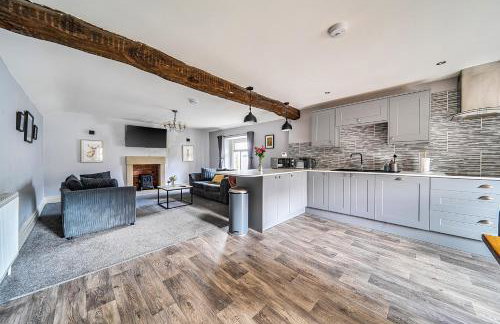 Cosy Apartment Above Village Pub - Photo 29