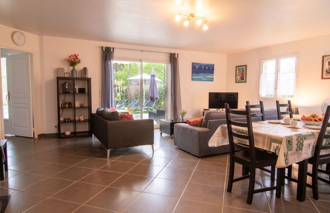 3 bedroom House in Bagnols-en-Forêt with private pool and garden - Photo 16