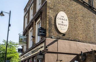 Modern home with driveway parking for 2 vehicles, near Tottenham Hotspur Stadium, White Hart Lane Train Station - Foto 48