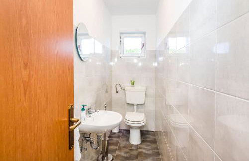 Holiday home Ante with beautiful private garden - Photo 19