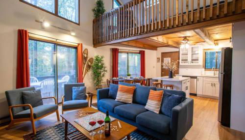 Hot Tub & Fire Pit: Cozy Pines Chalet in Poconos - Foto 2