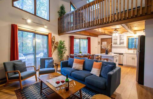 Hot Tub & Fire Pit: Cozy Pines Chalet in Poconos - Foto 2