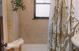 Balboa 6BR Mansion with Hot Tub and Game Room - Foto 54