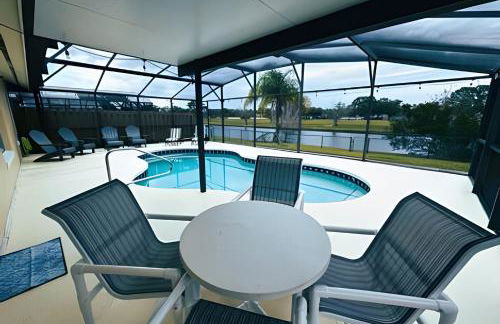 Lakeside Pool Home, Games close to Disney & Malls - Foto 22