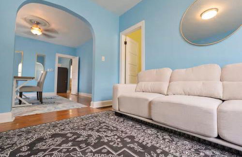 Charming 3BR Home With 2 Parking Spot, Near Transit & Shopping, - Foto 2