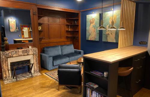 Suites Mana- Studio Art Ducal avec Terrasse sur l'arrière de la Place Ducale Parking inclus - Foto 2