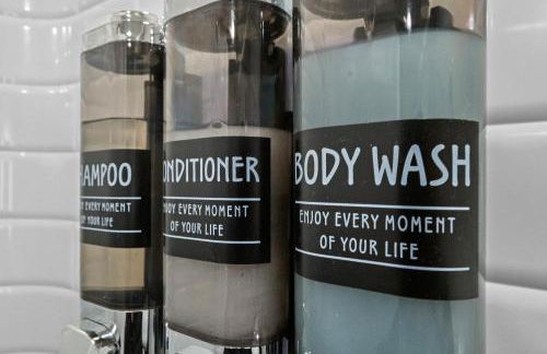 Modern King BR, Sectional, Pool, Gym, Near U of A - Foto 38