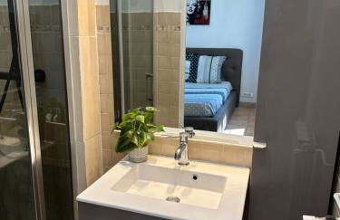 Maison de ville à Nice Ouest dans propriété arborée - Foto 10