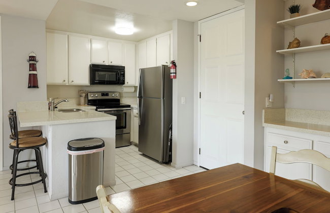 Oceanside Beach Condos - Photo 42