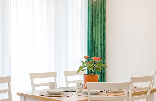 Essenza Charming Two BedRoom Apartment - Photo 26