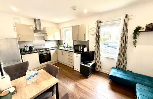 South Gyle House - SuperFast WiFi and Free Parking - 7 minutes from Edinburgh Airport - Foto 4