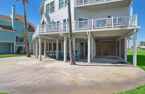 3-story beach house with incredible ocean views, steps to the beach - Photo 41