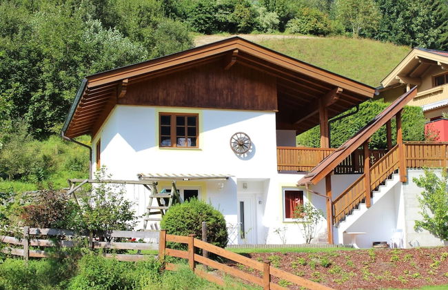 Luxurious Holiday Home in Saalbach-hinterglemm With Barbecue - Foto 1
