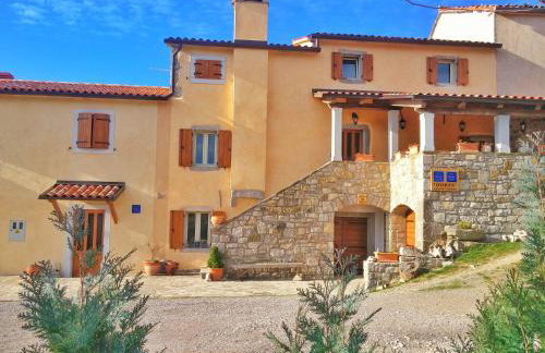 Apartment HUM-the smallest town in the world - Photo 31