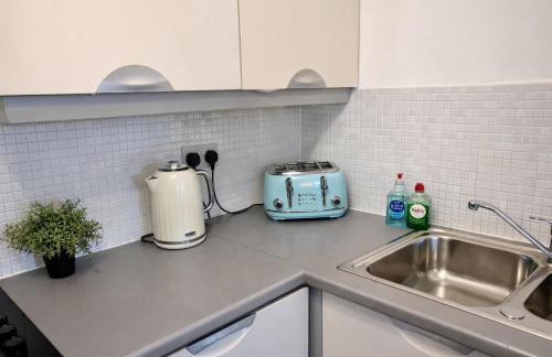 Blueberry Tree Apartment with Free Parking & Near Station - Foto 15