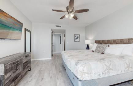 Beachfront - Renovated - Gulf view Bedroom - FLPCB5 - Foto 9