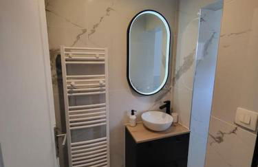 Appartement moderne calme et spacieux-Centre Thuillat - Foto 2