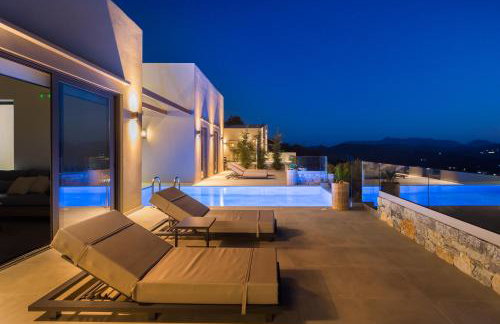 Eforasis Villas, with Heated Spa Whirlpool, by ThinkVilla - Foto 6