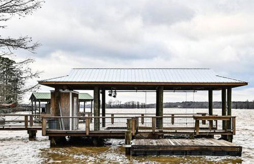 Toledo Queen Lakefront Custom 4 BR Home, Boathouse - Foto 26