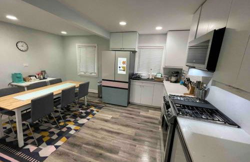 Cozy Home near O HARE fast internet 6 cars parking space - Foto 30