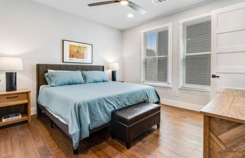 Downtown home with WiFi, central AC, furnished rooftop deck, and full kitchen - Foto 18