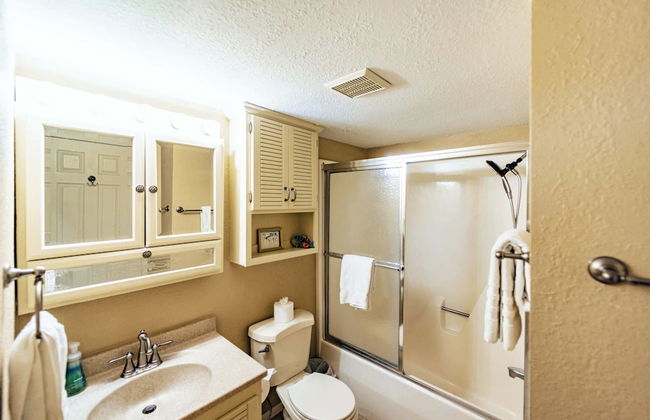 Serenity Now Quiet 4 BDR Next to Margaritaville! - Photo 22