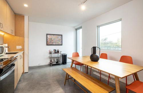 Spacious World Cup Loft - Prime Location - Foto 23