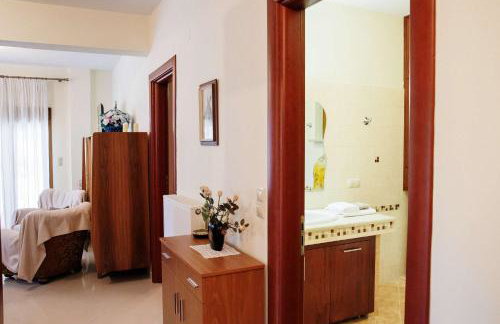 Anastasia's Kastoria Cozy Modern Garden Retreat - Foto 24