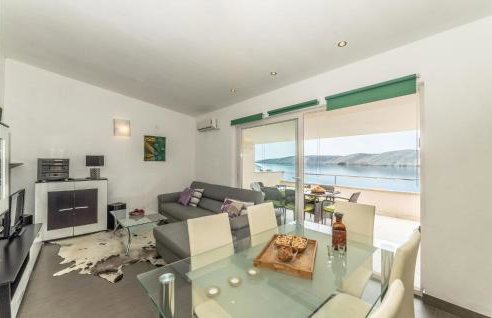 3 Bedroom Nice Apartment In Miskovici - Foto 3