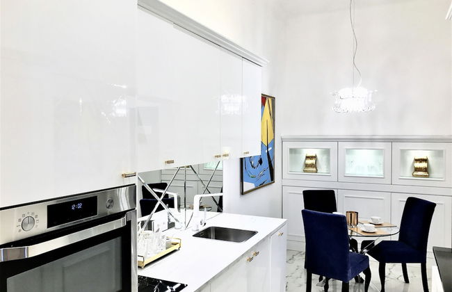 MONDRIAN Luxury Suites & Apartments Old Town Market Square - Photo 62