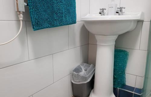 1 Bed Sleeps 2 Free Parking Pets Welcome - Foto 21