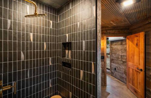 Mountain Yurt - Luxe Yellowstone Cabin I Condé Nast - Foto 14