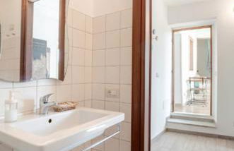 Norma House on the Rocks - Photo 16