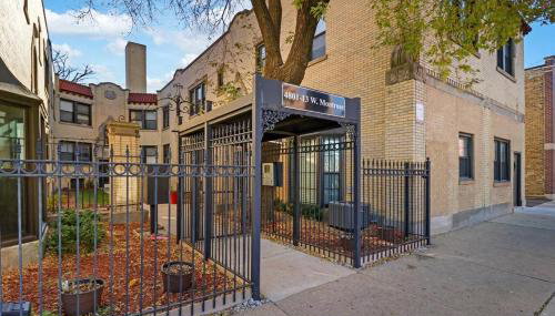 Appealing 1BR Apartment in Portage Park - Montrose 2S - Foto 2