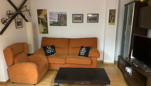 BIESCAS Todas las comodidades y más GAS, GARAJE , TRASTERO, CENTRO, WIFI, - Foto 3