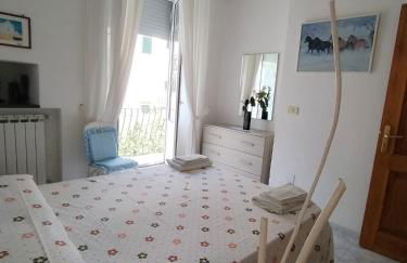 Ischia Ponte Romantic Apartment in the Historical Center and Near the sea - Photo 28