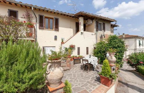 Awesome Home In Montefoscoli With Wifi - Foto 1