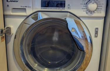 Guildford Station with Parking - Photo 20