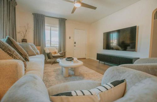 Casa Urbana-Close to Downtown-Hot Tub-Pet Friendly-No Pet Fees! - Foto 1