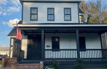 Historic, Full-reno, Downtown from Night Scene and Venues - Foto 3