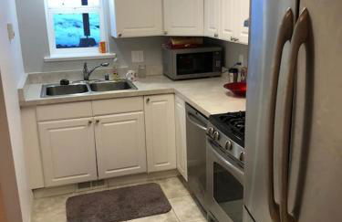 Hot Tub Stunning Mountain Views 2 kitchens 4 bedroom 2 bathroom - Foto 28