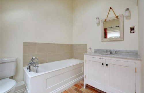 1 Bed in Langham oc-1733 - Photo 9