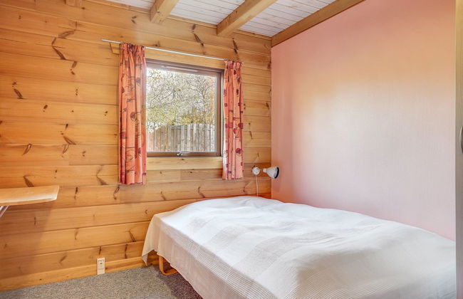 5 bedroom House in Væggerløse with terrace and sauna - Photo 9