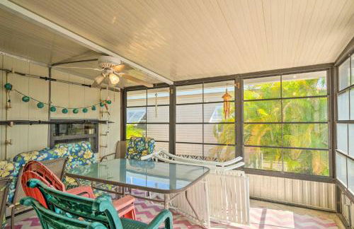 On-Site Canal Access St James City Home - Foto 23