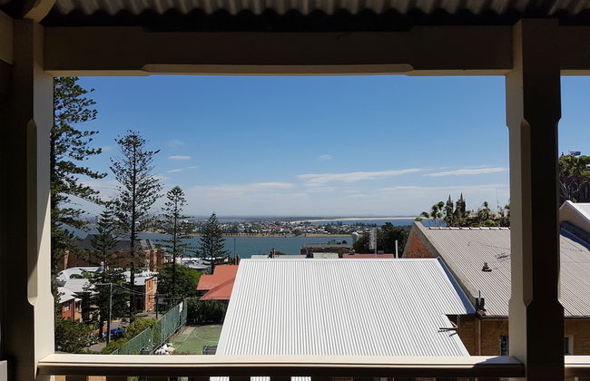 Newcastle Short Stay Apartments - Vista Apartment - Photo 17