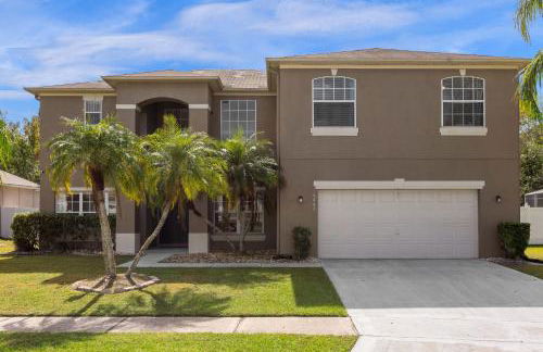 Upstay Home w Pool Hot Tub & Patio - Pet Friendly - Foto 6